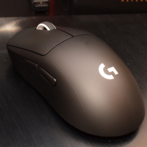 Logitech Pro X SuperLight - modelo com pegada confortável - opção de mouses de alta sensibilidade - modelos de equipamento para pc