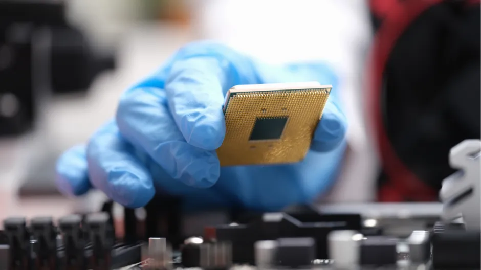 Como Montar um PC Gamer: Guia Definitivo para um Setup de Alta Qualidade 14 instalação das peças de um computador - processador core I5